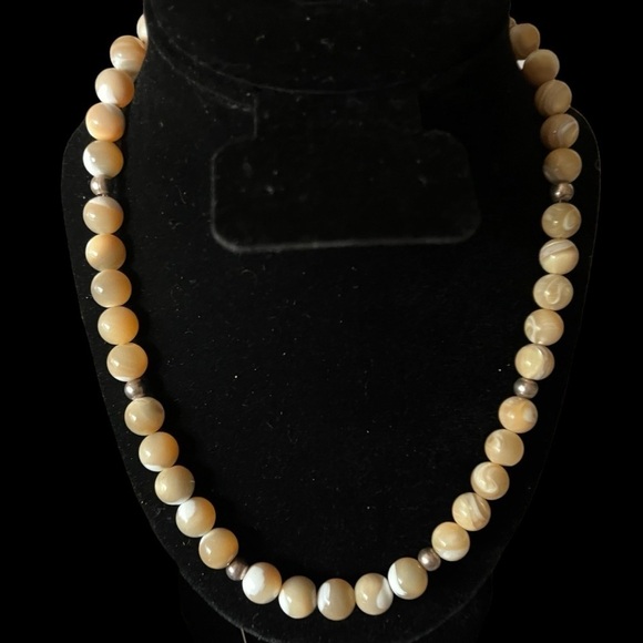 Mother Of Pearl Bead Necklace 19” - Picture 2 of 7